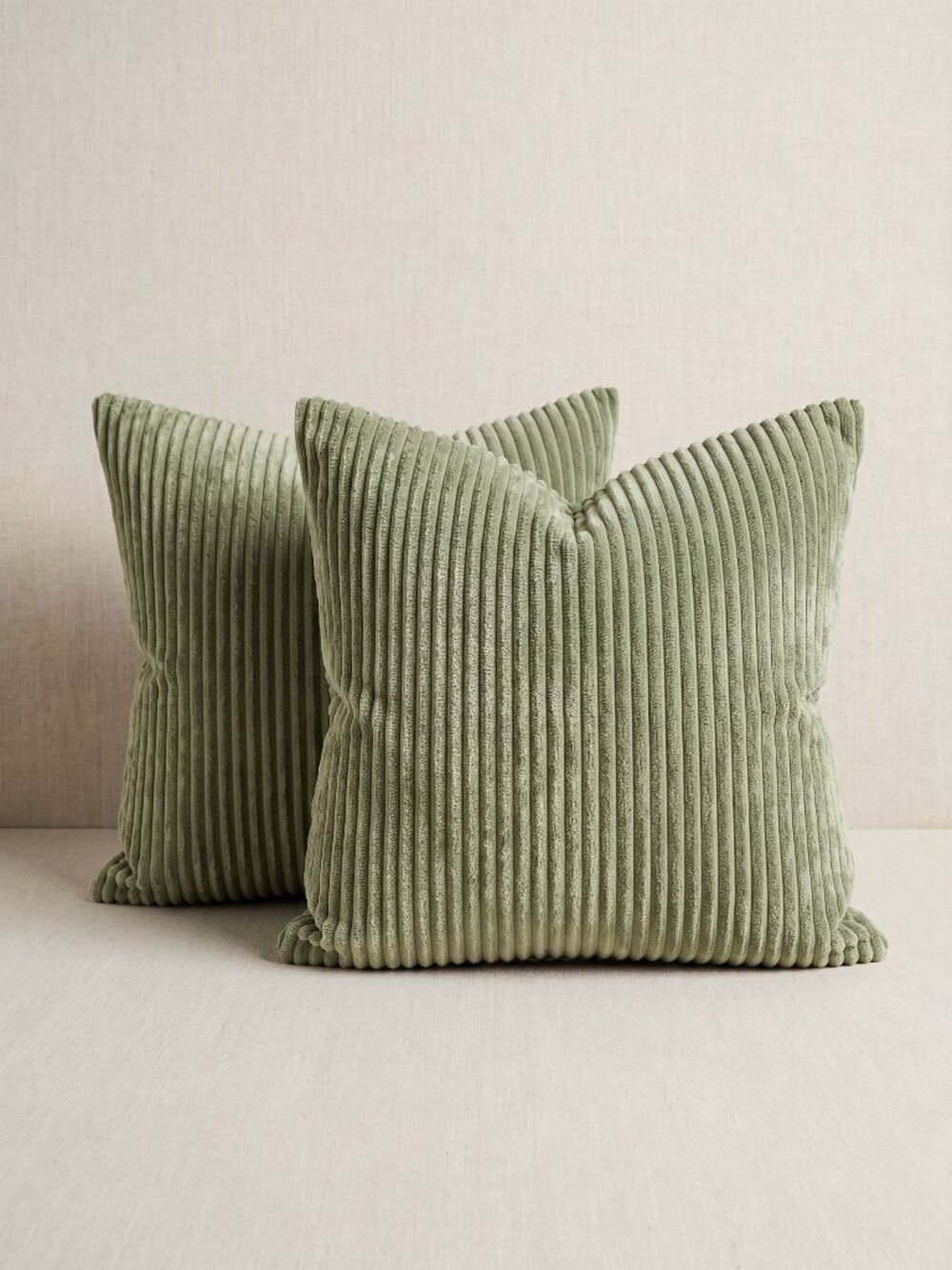 NWOT Set of 2 Sage Green Fluffy Ribbed Plush Fleece Throw Pillow Covers 18"x18"